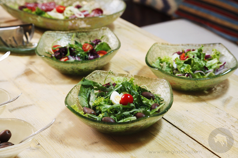 aperitivo-buffet-salad-bowls