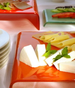 "cheese platter", "cheese platters", "cheese plate", "serving platter", "glass platter"