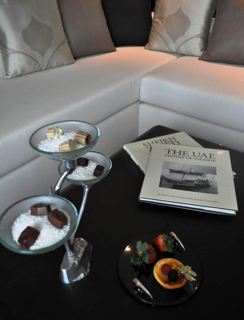 "welcome amenities", "room amenities", "amenity", "guest amenities", "hotel amenities", "Glass Studio", "Sofitel Abu Dhabi", "Sofitel Abu Dhabi Corniche"